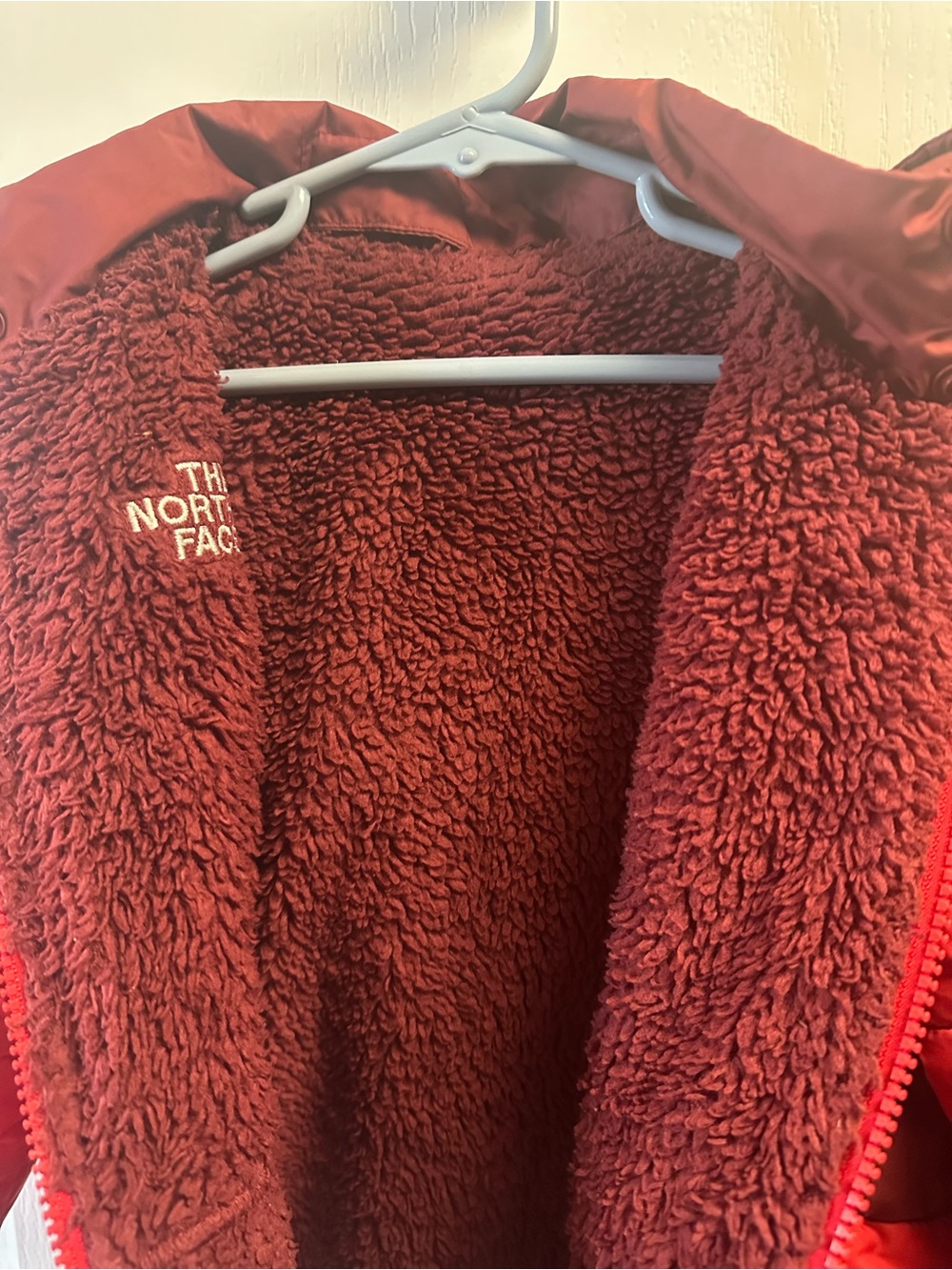 The North Face Kids Two-Tone Red Burgundy Quilted Jacket - Picture 5 of 5